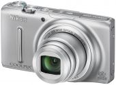 Nikon COOLPIX S9500 Zilver + tasje en SD geheugenkaart