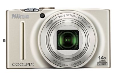 Nikon CoolPix S8200