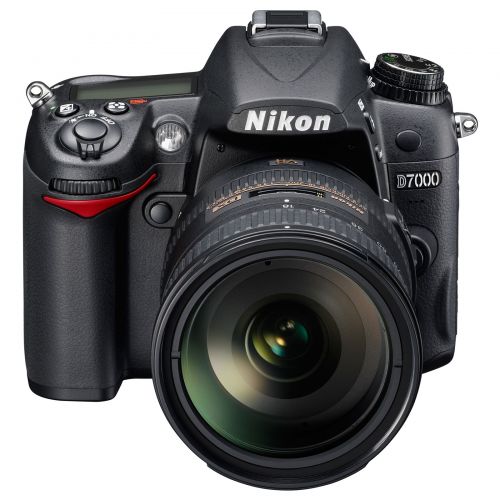 Nikon D7000 en 18-200mm VR II