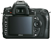 Nikon D90 + 18-105mm VR
