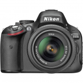 Nikon D5100 en 18-55 VR